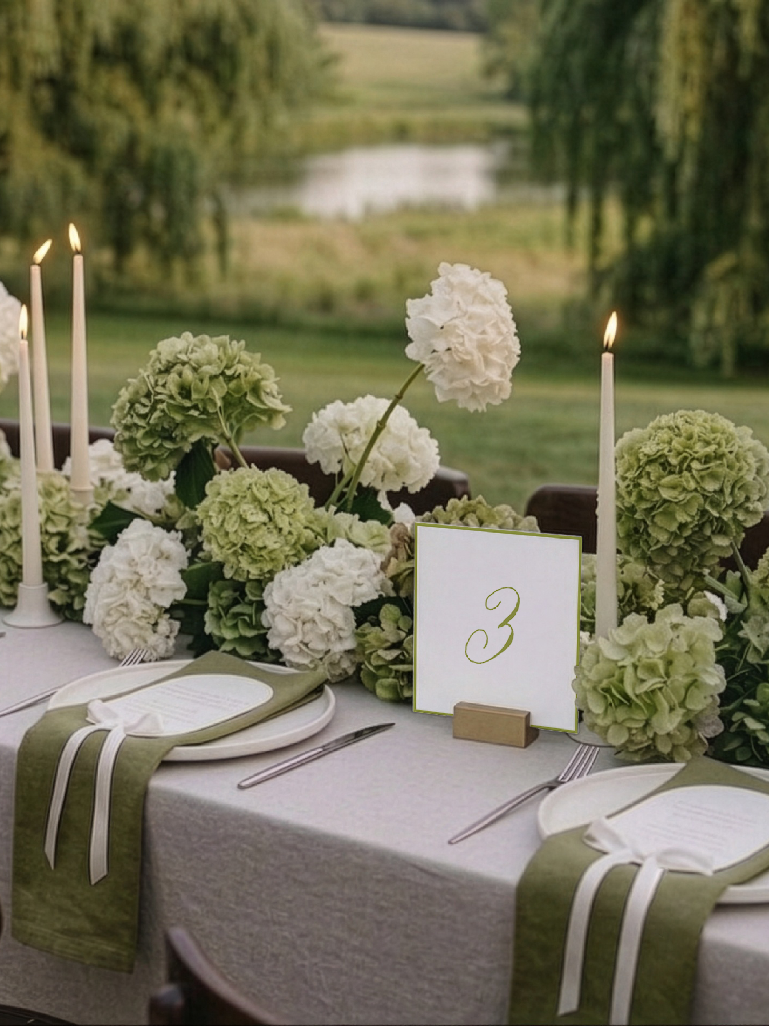 The WILLOW Invitation 11-Piece Suite